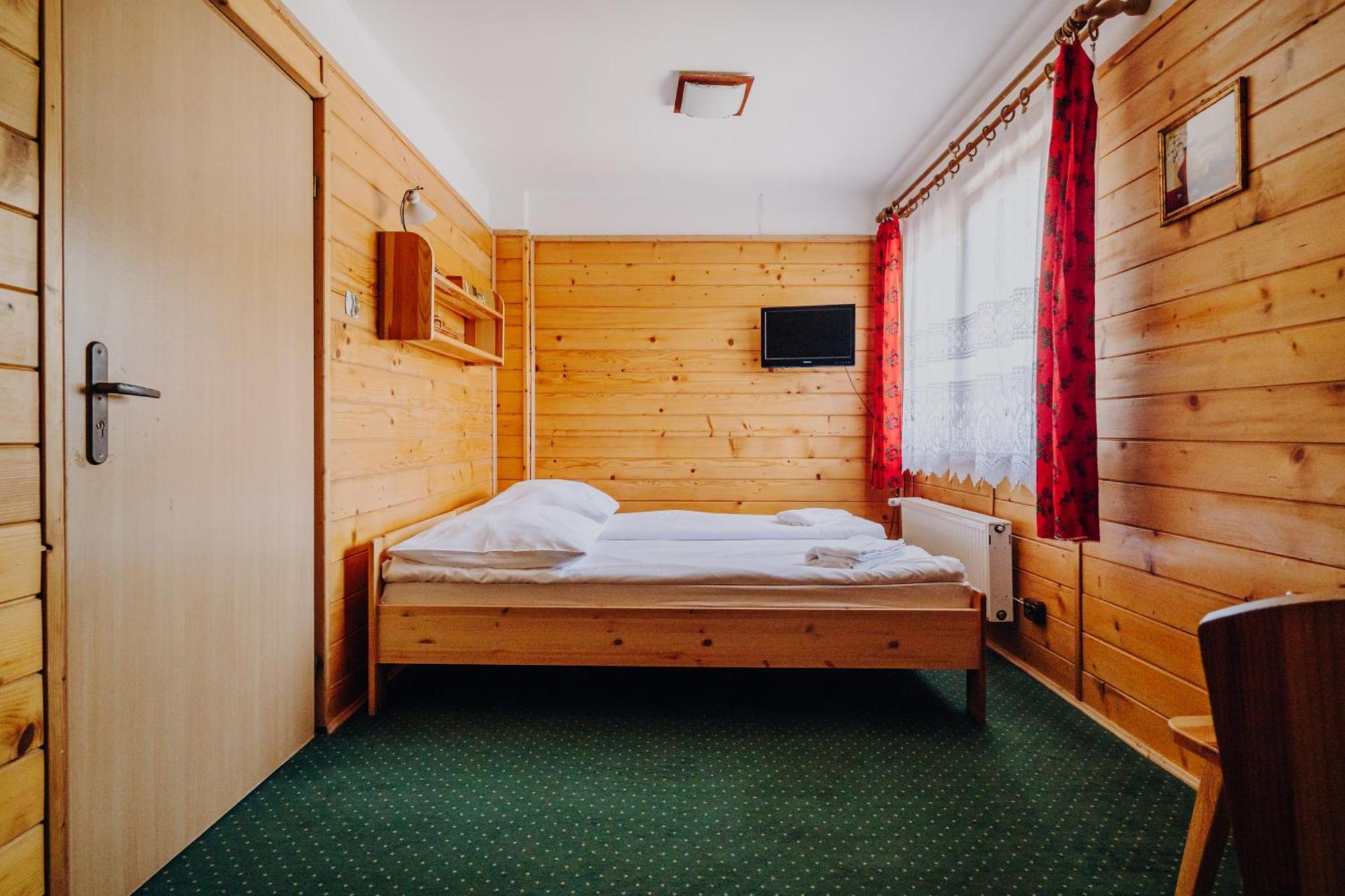 Resort Osw Moszczeniczanka 2*